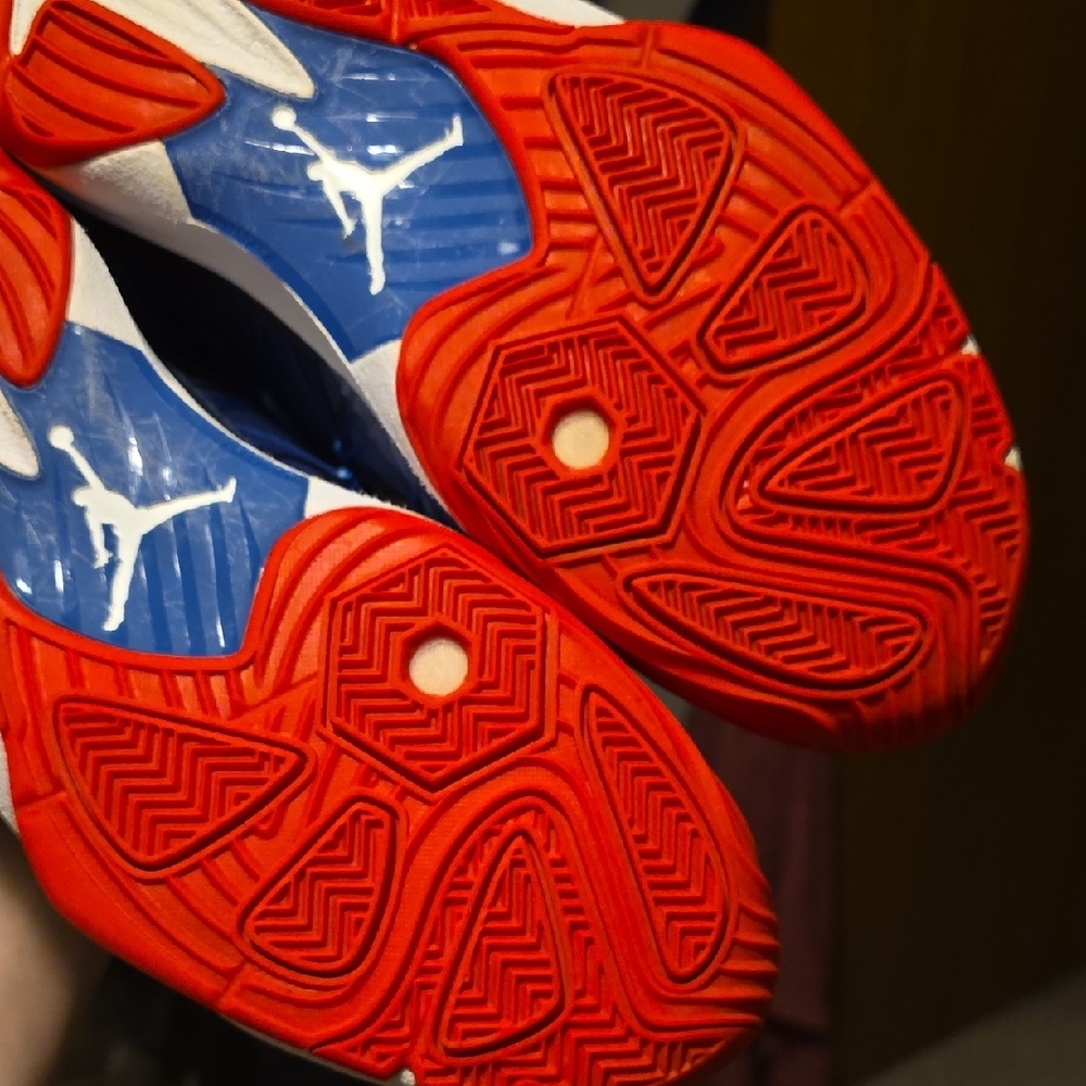 Jordan Blue and Orange Sneakers - Picture 6 of 9